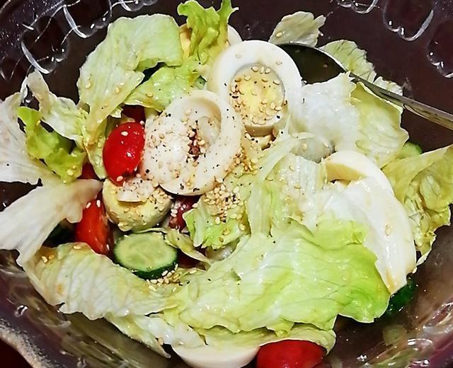 夏天买菜，不知道吃什么绿叶菜好上海青、鸡毛菜、小白菜，炒出来发苦，水叽叽的，