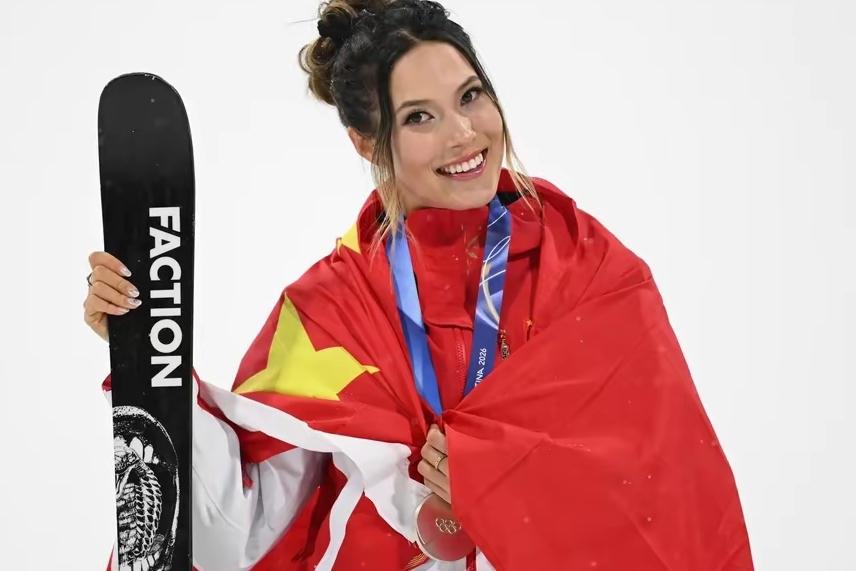 谷爱凌一句话戳破真相：人们之所以对我有意见，是因为讨厌中国。针对我的从来不是