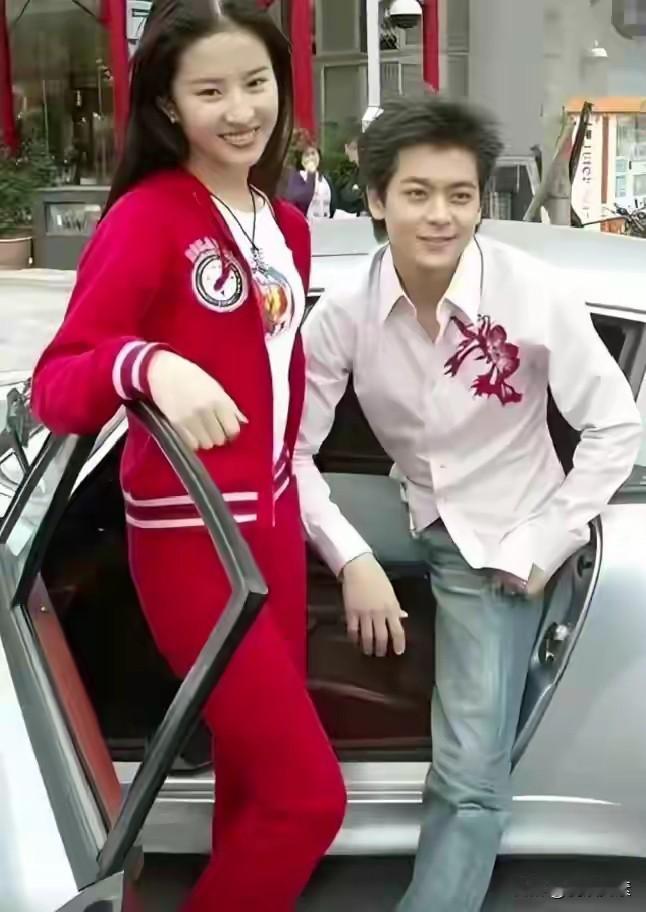 当年港澳台男明星中，帅得过林志颖的真没几个，包括红的一塌糊涂的四大天王。刘