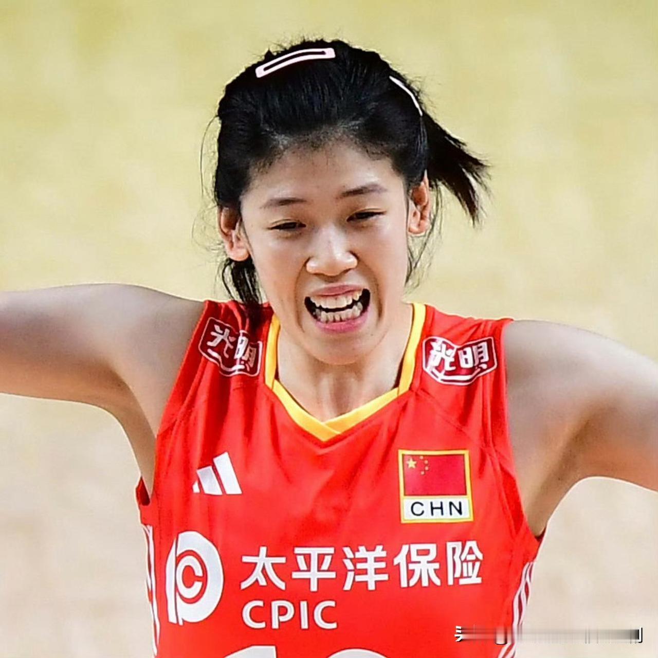 【原来李盈莹一开始并不想出国打球】新华社：李盈莹的“留洋”决定则经历了更多反复