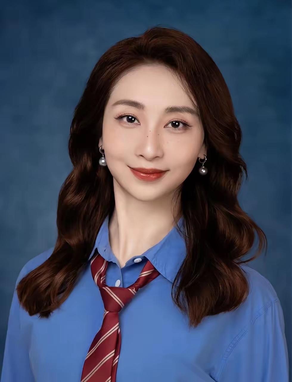 北理大法学院的裴妹纸也知道她的课程内容会让人不适，说明她十分清楚课程会引导出什么