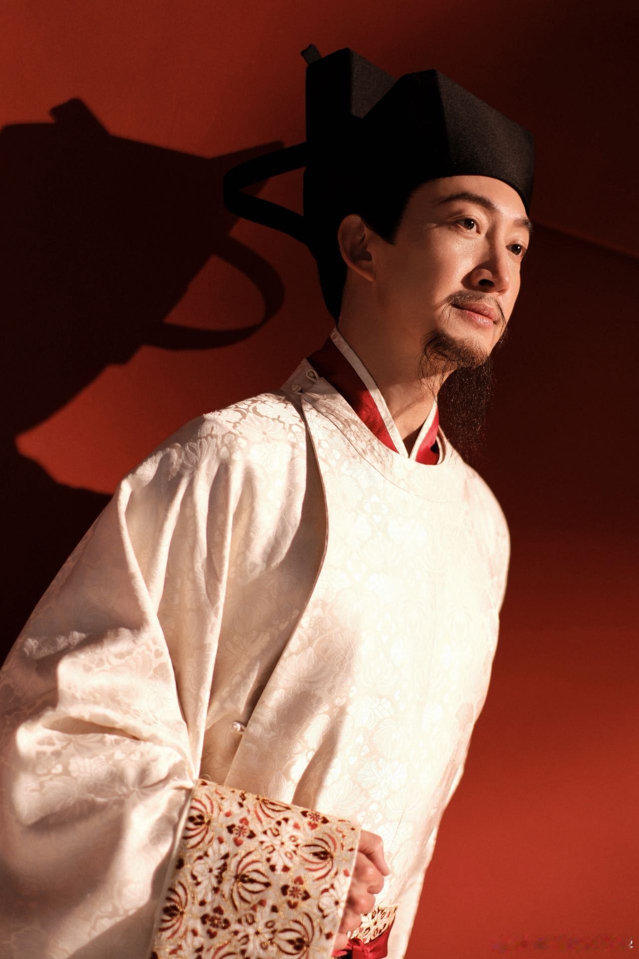 王阳古装新皮肤春晚解锁王阳古装新皮肤，才知他的国风适配度有多高！气质温润又不失