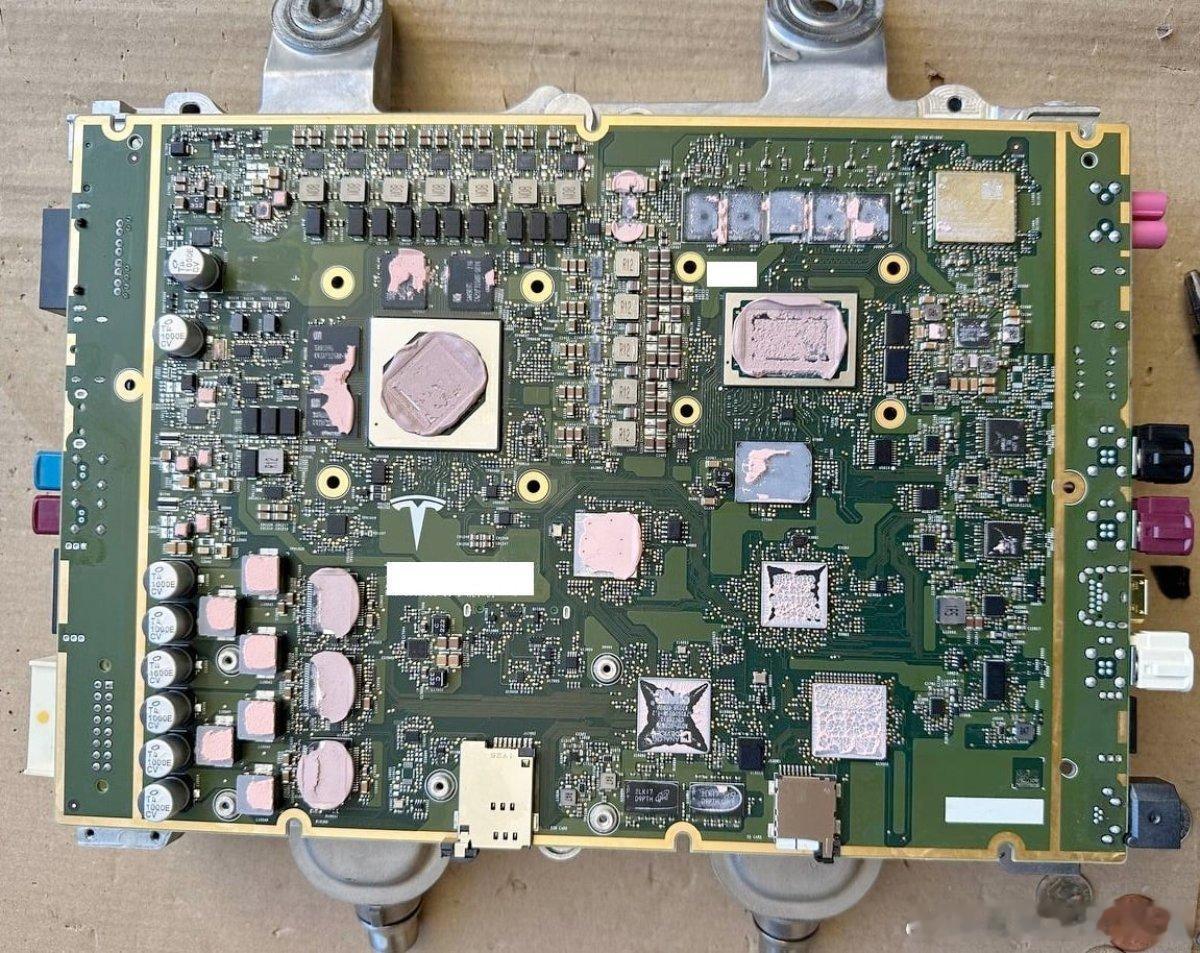 消费级内存涨了不是一天半天了，下一个遭遇巨大冲击的就是车规级内存——那些给了24