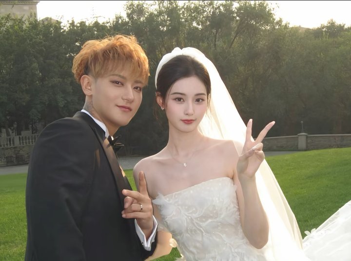 黄子韬：你管我！！