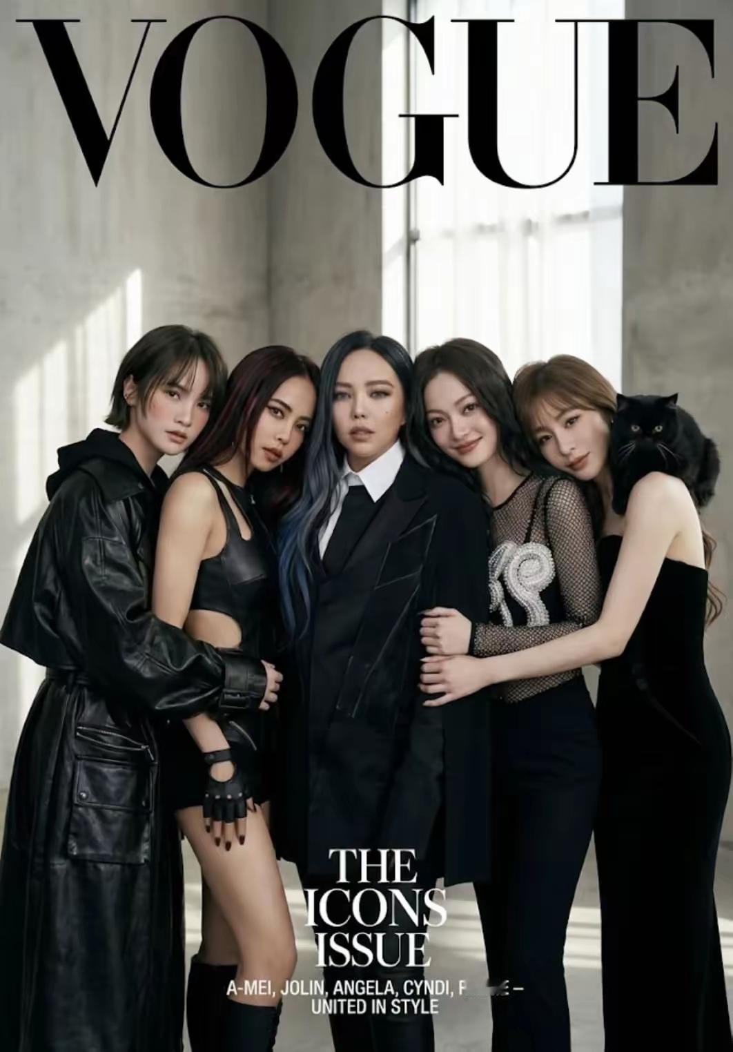 大家都认识这台湾五大歌后吗？除了左二那个唯一露出大长腿的没认出来，其他几位还真都