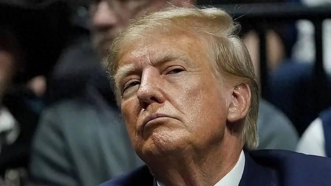 美国大选初现端倪，引起欧洲<em>连锁反应</em>，泽连斯基自救失败只剩末路