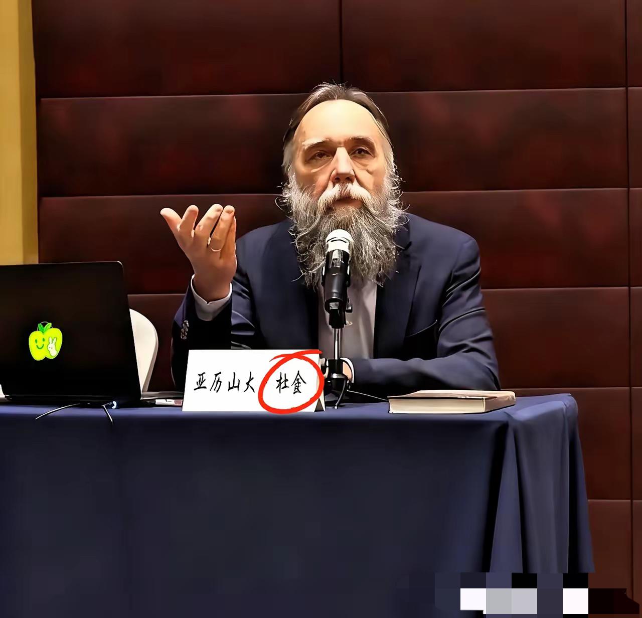 杜金又发警告了杜金又发警告了这次是警告东方的大国，如果你决定要武统了，千万