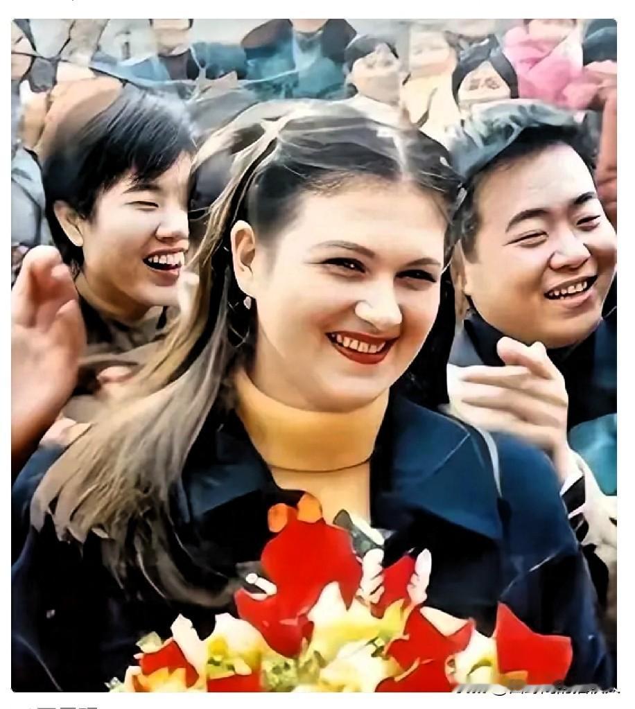 23岁乌克兰女子，远嫁给河南穷小伙，婚姻8年，生下3个儿子，但本该幸福美满的婚姻