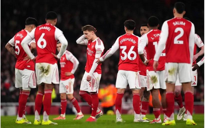 阿森纳已经连续5个赛季遭遇冬季滑铁卢：21-22赛季1月份5场比赛不胜；22-2