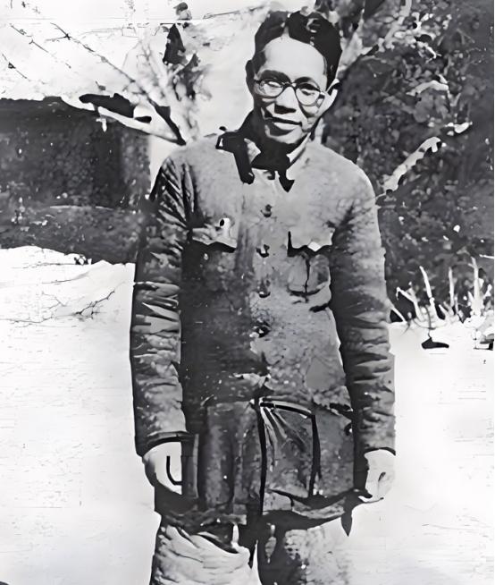 刘亚生是解放战争中被俘级别最高的将领。1946年6月，中原突围。359旅政治部副