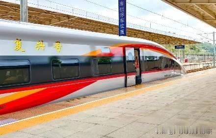 广湛高铁通车后，湛江的海鲜90多分钟便能抵达广州，十分便捷。湛江是海产大市，