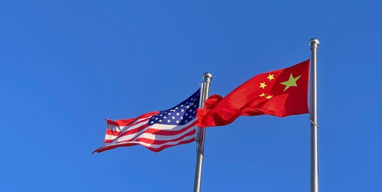🌞美国真正较量的对象并非俄罗斯，而是中国，然而出人意料的是，我们的对手却并