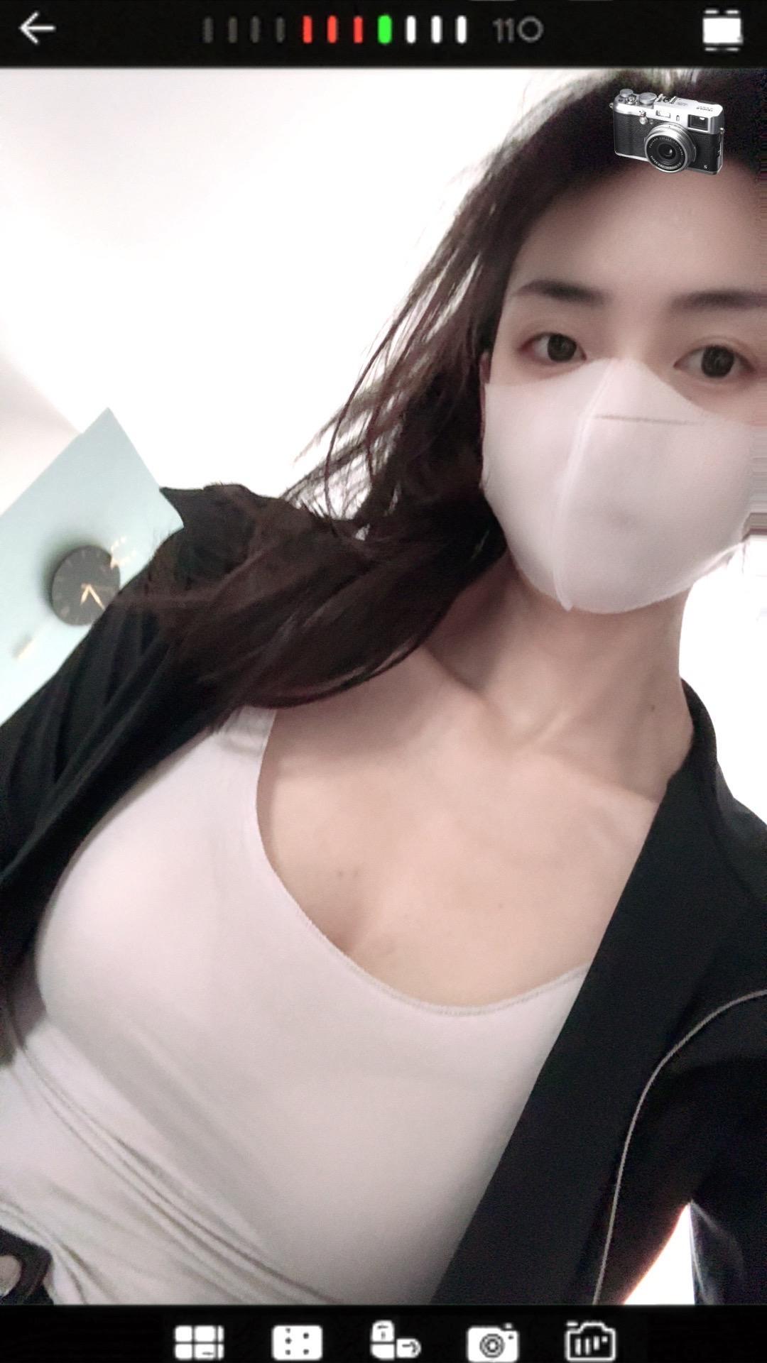 嗯哼
