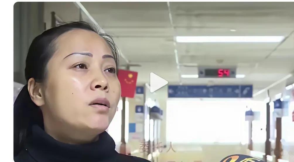 结婚15年，丈夫提出离婚，只因妻子生不出孩子。离婚第二天，丈夫摔倒进了ICU，婆