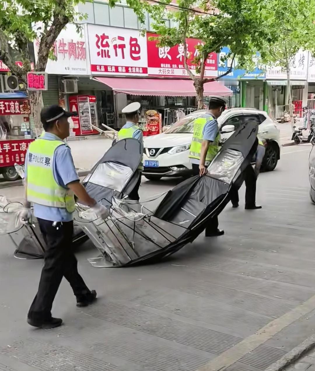 广州电动车罚款全清单！这8条红线千万别踩，最高罚500扣车！广州骑电动车的打
