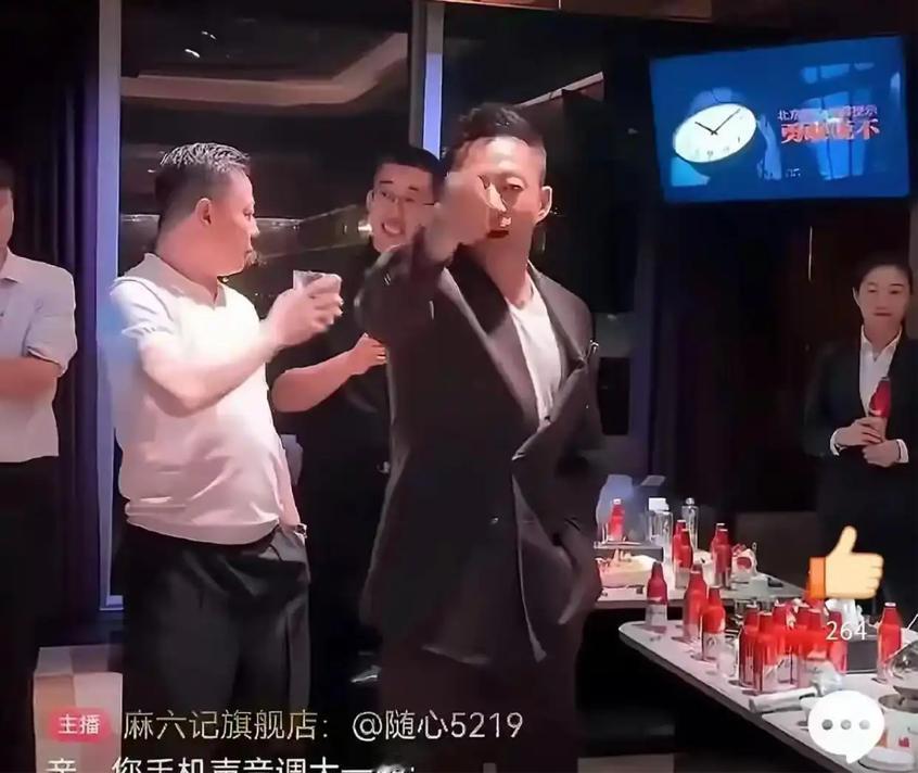 二婚不到俩月，生日宴“口吐芬芳”的汪小菲，也走上了王思聪老路。今年的6月27日，