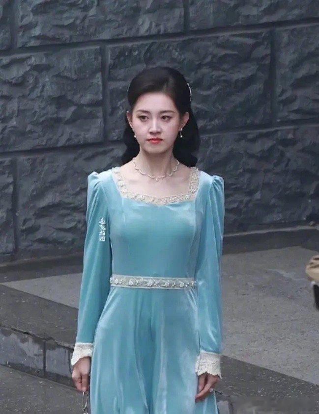 代拍镜头下的短女一郭宇欣，颜值状态如何？