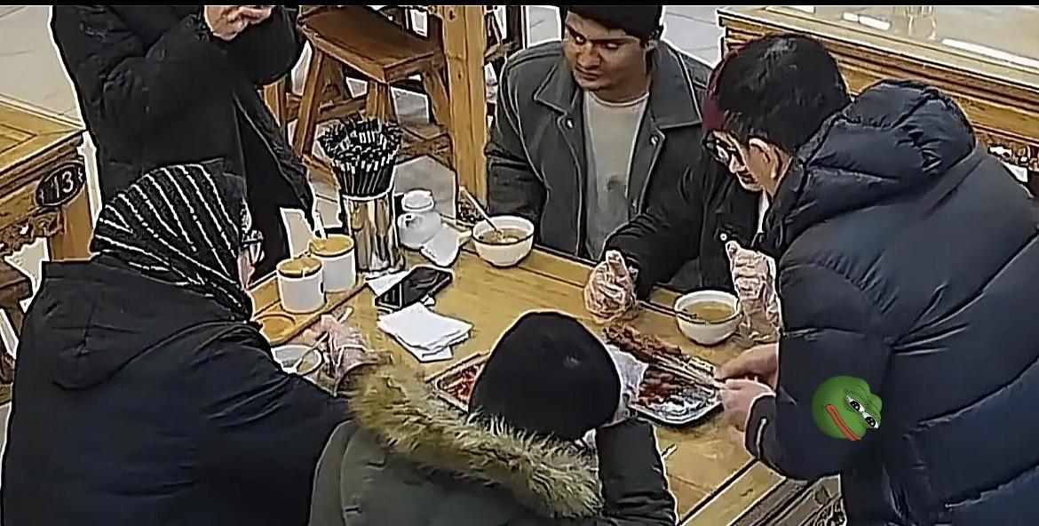 “丢脸丢到国外了！”西安，4名印度留学生吃烤肉，点了30串！店主不仅烤了30串，