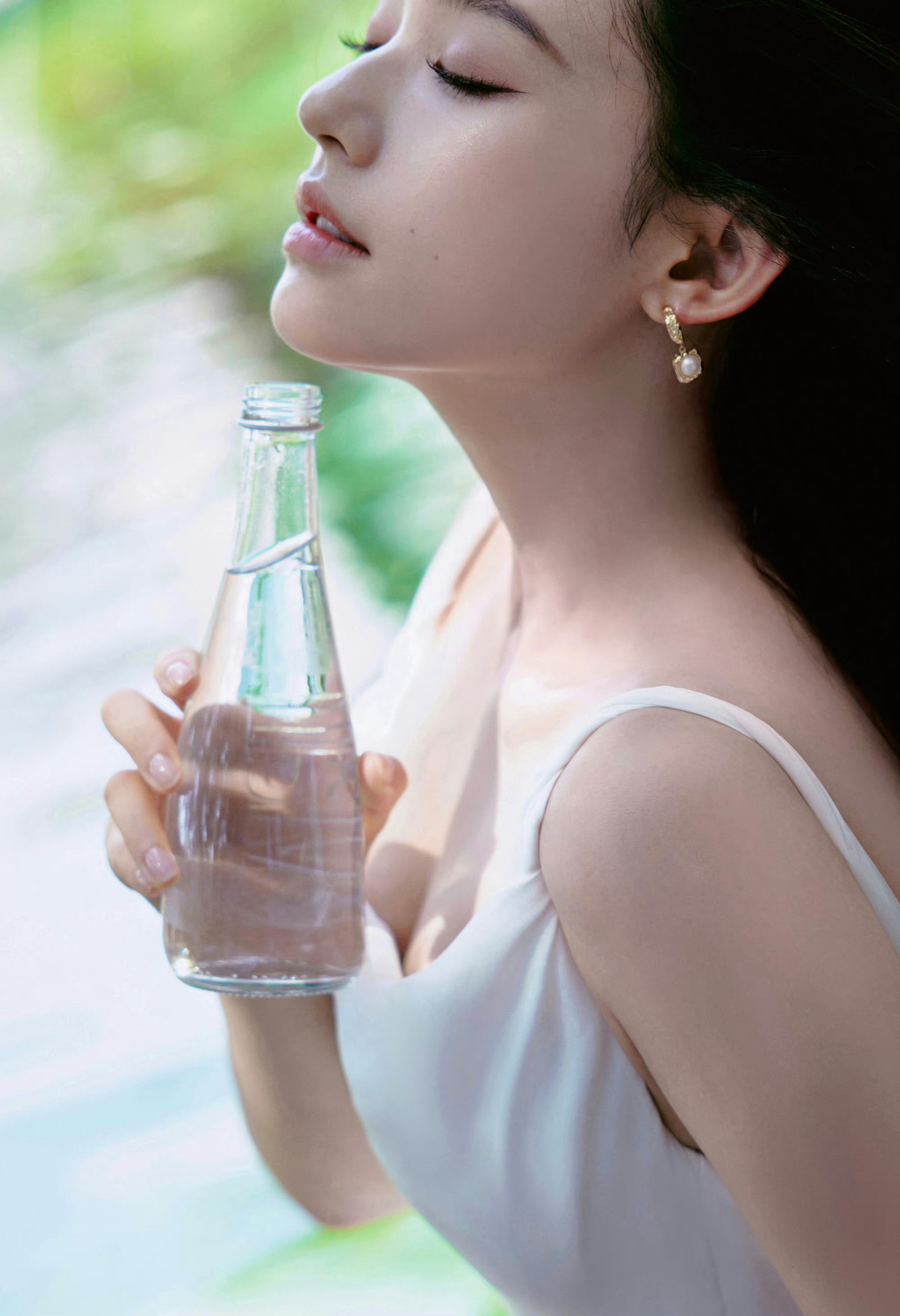 林允，白裙柔美，清澈怡人​​​