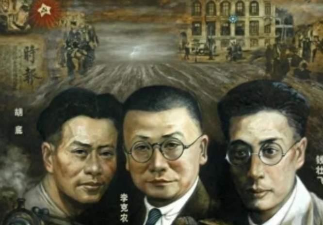 1955年，在授衔仪式前，毛主席看到上将名单中没有李克农，就问：“上将为何没有李