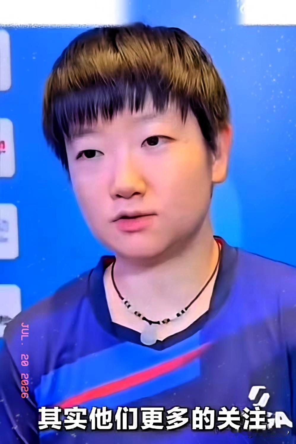 莎莎说：全锦赛结束后，大头总是闷闷不乐，手里始终在比划着什么，嘴里还在说：都挂我