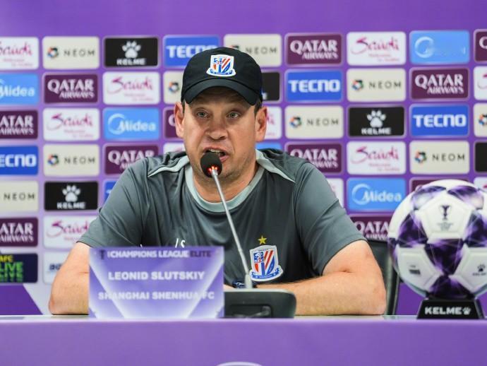 申花球迷坐不住了！球队在大年初一竟然0-2落后泰国武里南联队！原本以为申花今天可