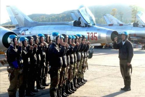 朝鲜即将接收新式的战略武器。 按照央视新闻11月30日的报道，朝鲜官方近期在