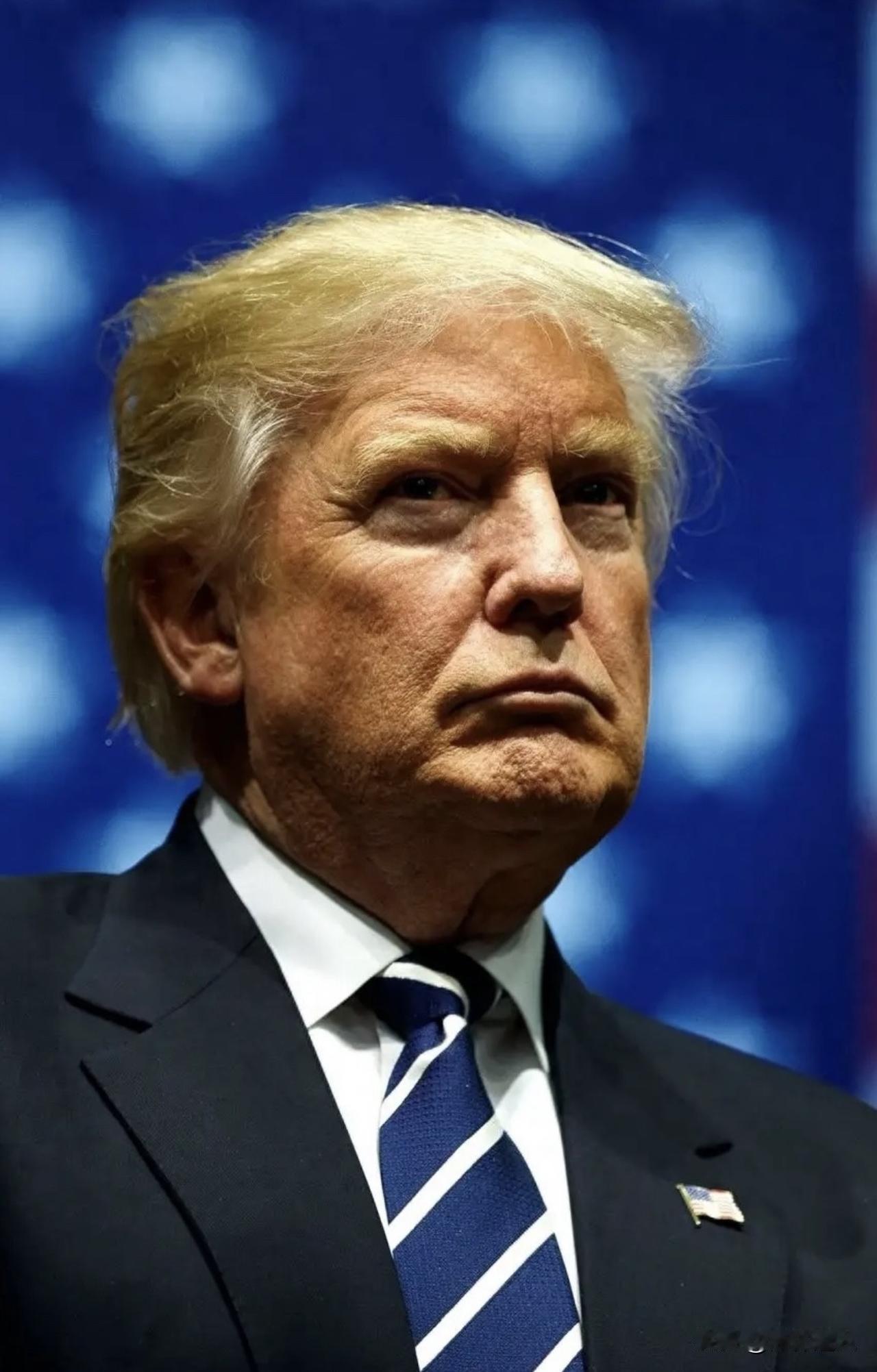 特朗普：他是一个共产主义者。特朗普说的这个“他”，就是祖赫兰·马姆达尼！美国