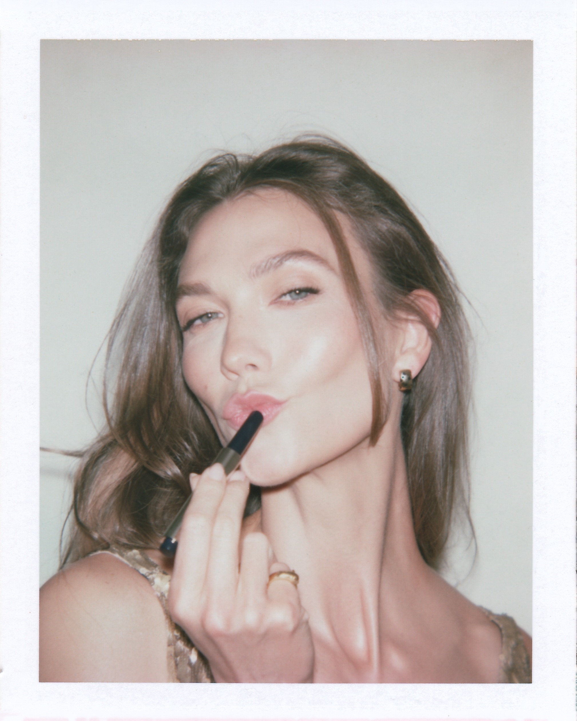 超模KarlieKloss在ins分享美照🎞️💄👀✨KarlieKlo