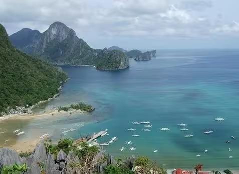 据菲媒报道，菲律宾正式向联合国大陆架界限委员会提交有关扩展面向南中国海的西巴拉望