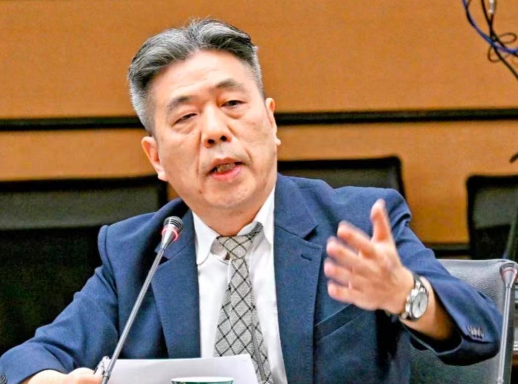 民进党着急了最近民进党在动作上有点“忙乱”，尤其是在反间谍这件事上，三板斧挥