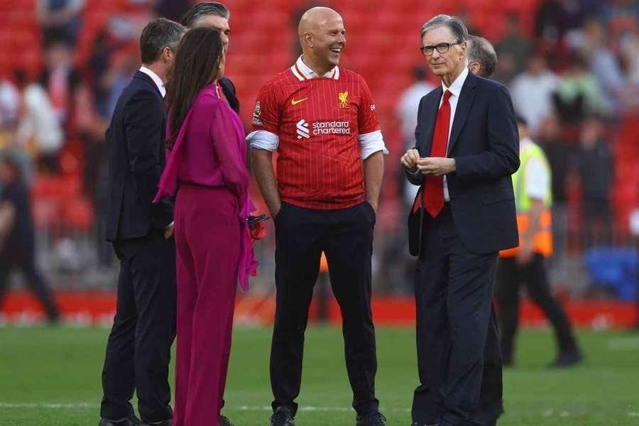 电讯报透露利物浦希望斯洛特留任，球队老板认为他理应留下目前芬威集团认为，球队战绩