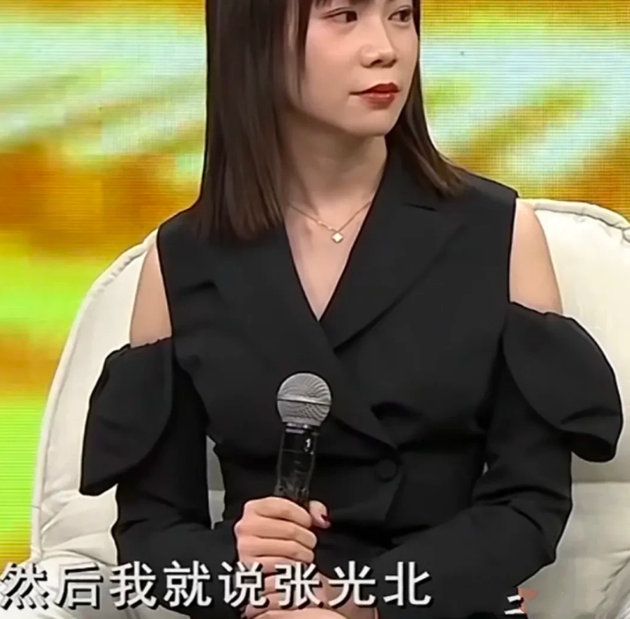 演员陈炜说：“当年我拍《北洋水师》突然有天发现自己怀孕了，我就给张光北打电话，