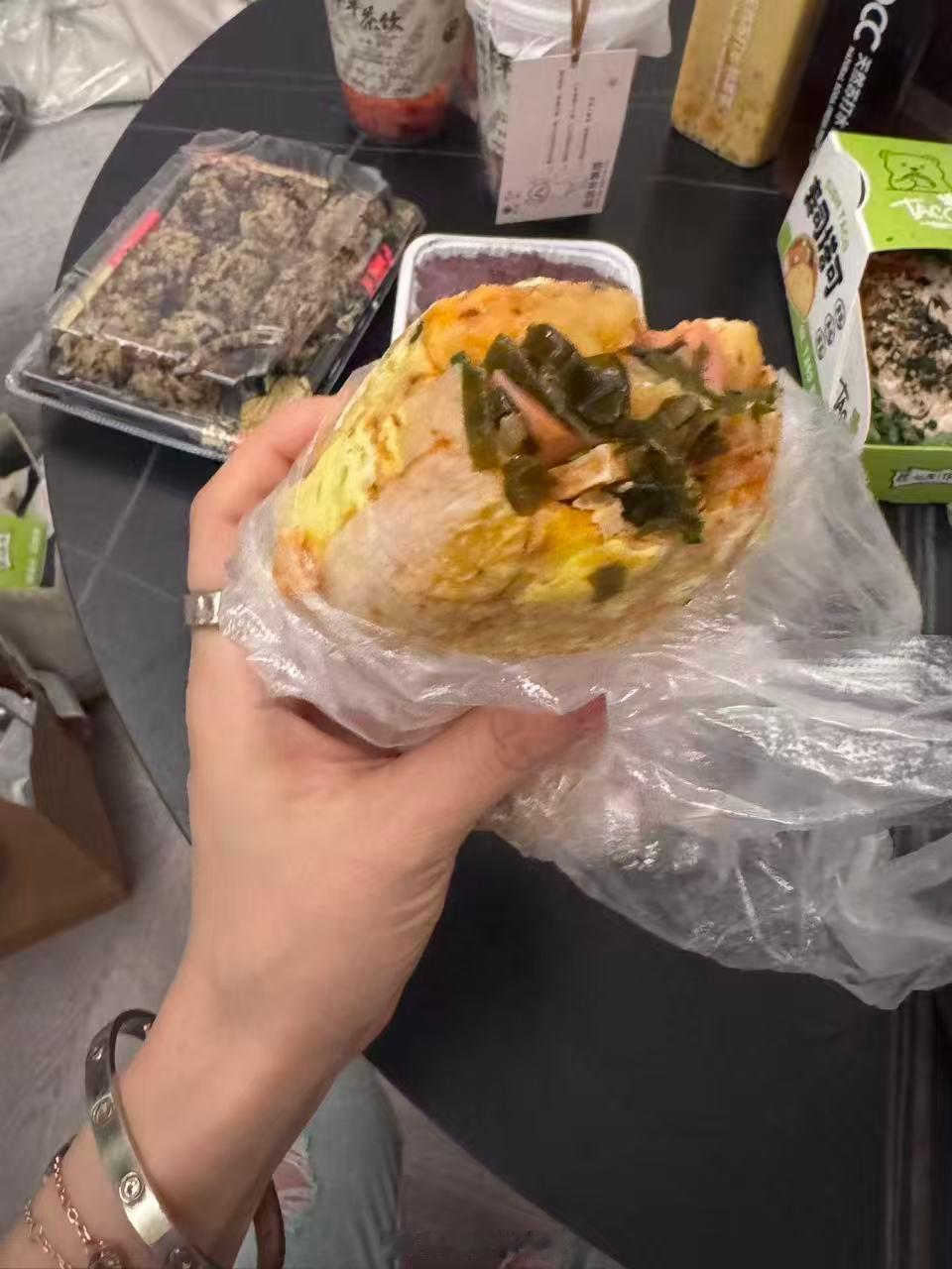 吃早饭😋