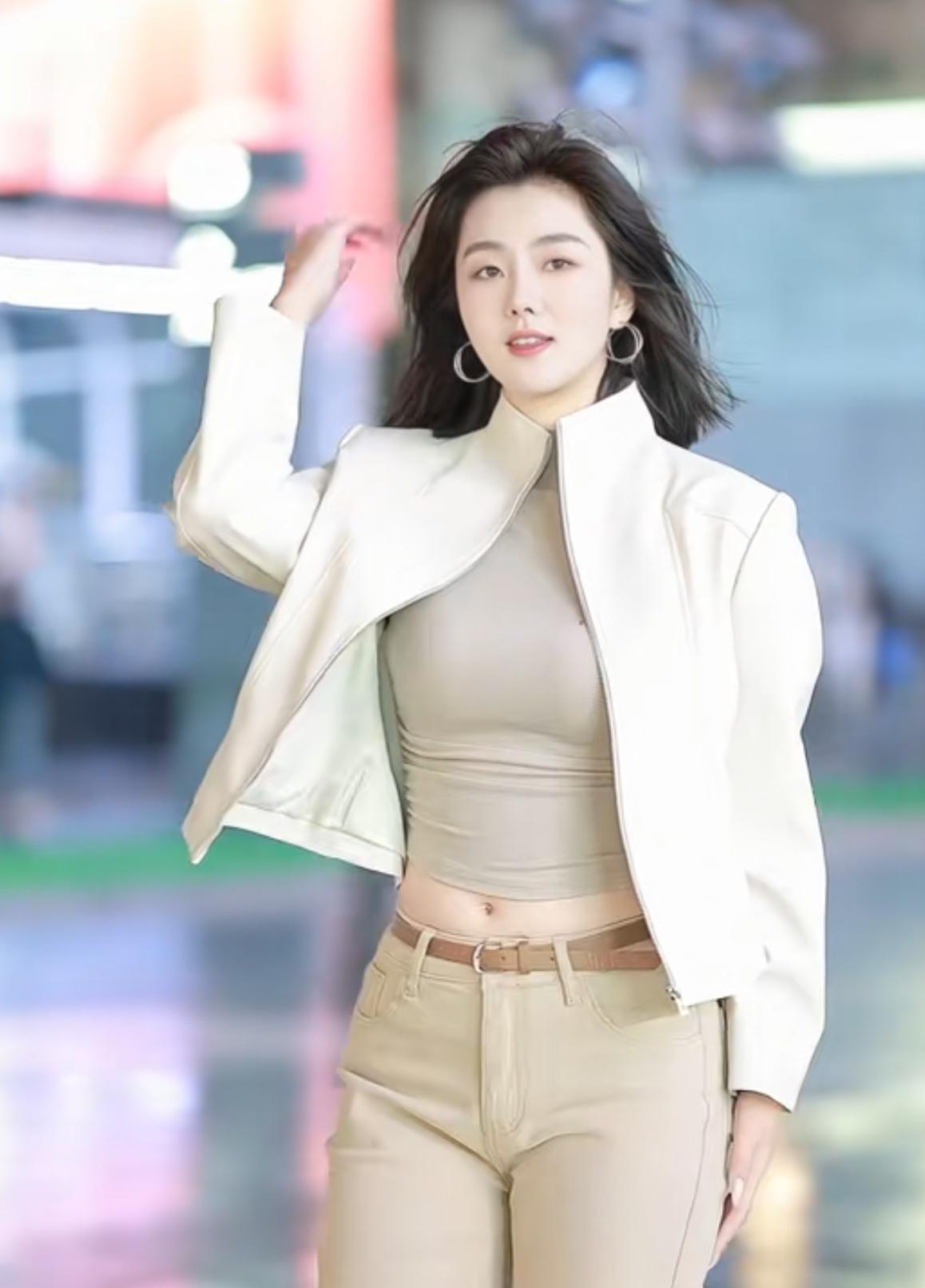 一个温润如玉的女子