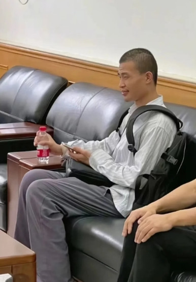 关于韦东奕的身体问题，终于有回复了北大特意安排了医学部的给韦东奕看病我觉