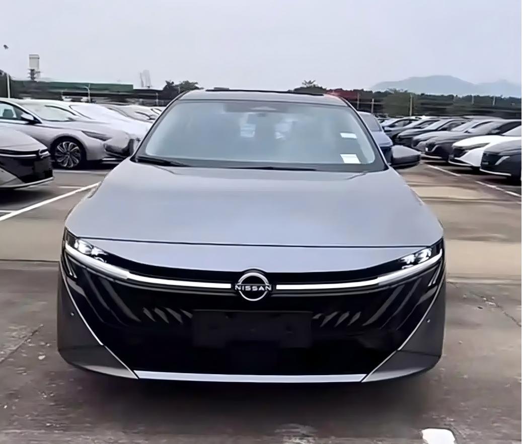 日产轩逸改款谍照曝光！这是要“逆龄生长”？核心亮点：1.外观大变身：照