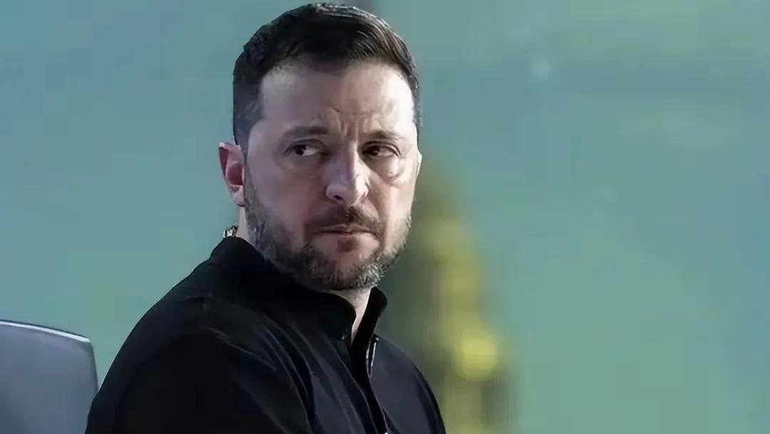 战火撕碎的不仅仅是每个人的生命，有些伤痛，根本没法用争吵或金钱来弥补，想想看，俄