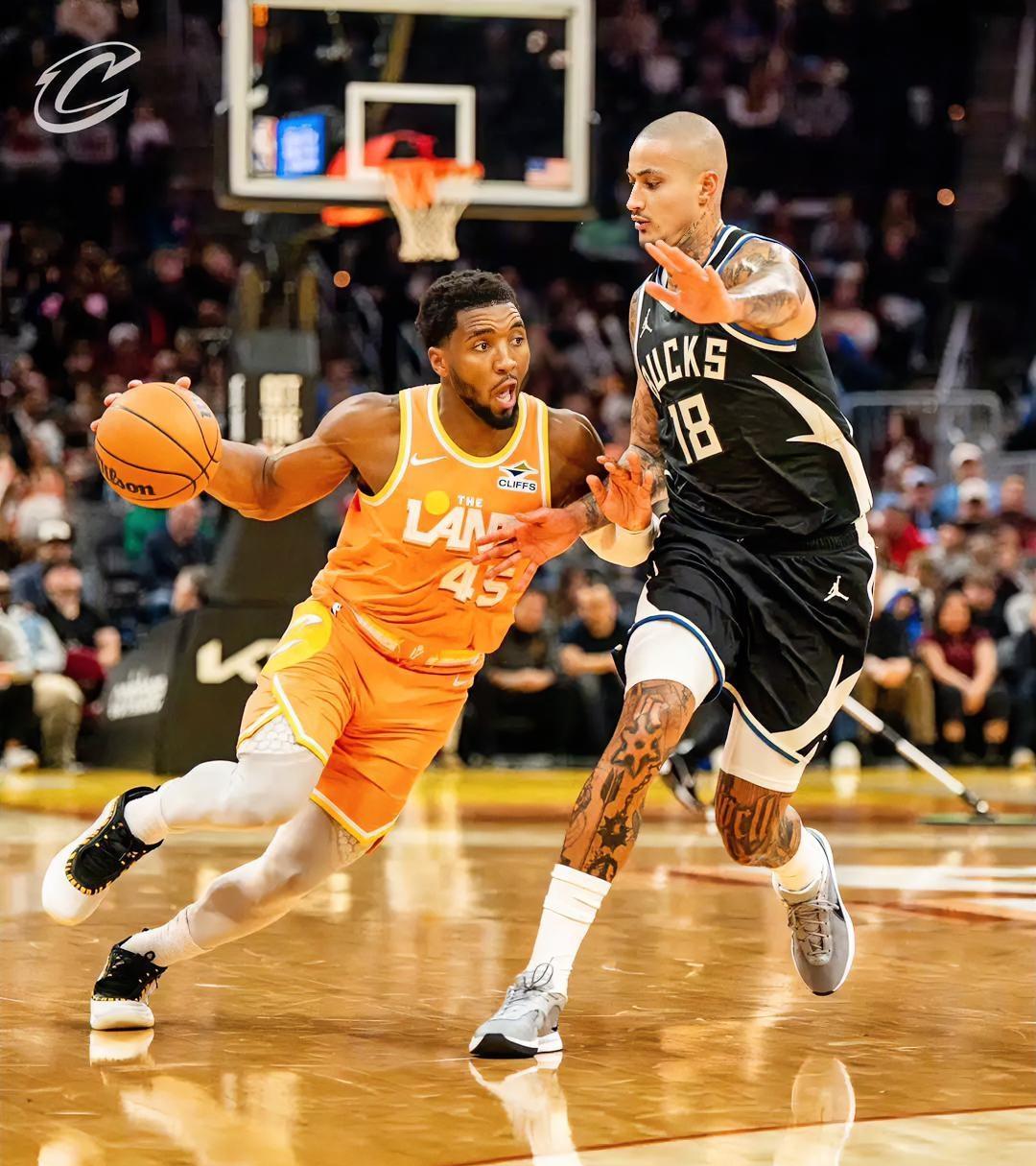 骑士118-106力克雄鹿，多诺万米切尔状态滚烫轰下37分5篮板7助攻，梅里尔贡