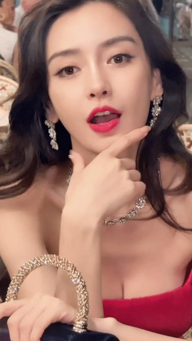 baby的这组图还是很无敌[爱心]​我直呼老婆​​​