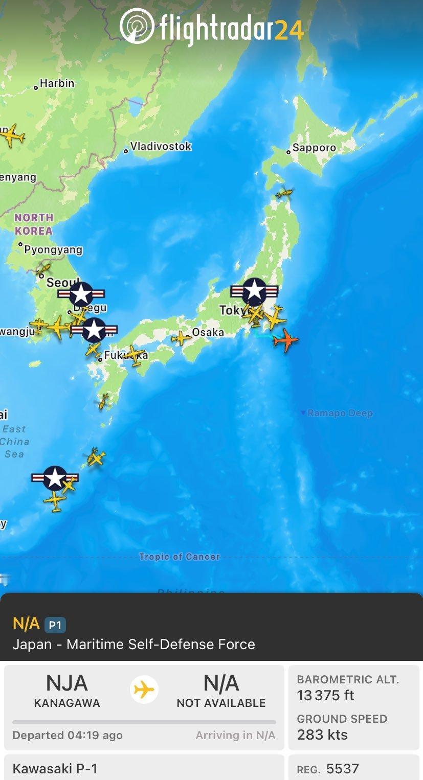 根据2025年12月9日，世界航空航线数据，日本海上自卫队两架P-1反潜巡逻机，