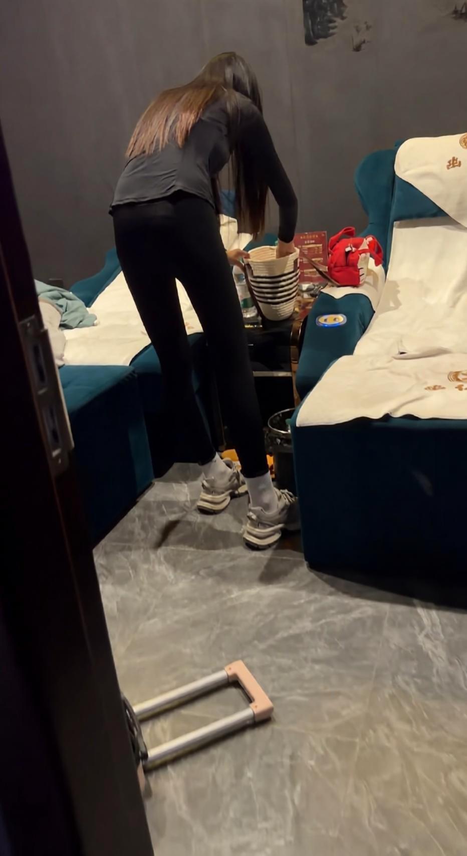 收拾了一小时了还不能出门的闺蜜