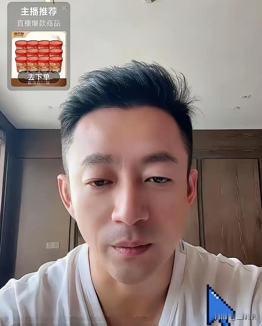 汪小菲，高情商回应小S获奖。10月17日，小S获得金奖并高调复出，她动静整得很