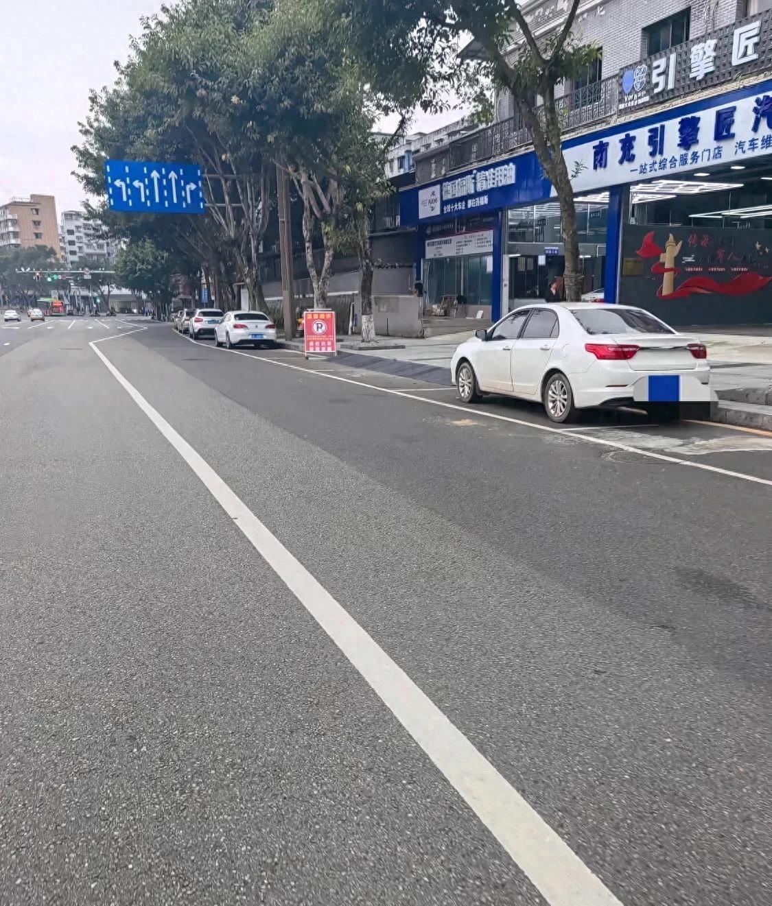 南充修车店扎胎风波，似乎还没过去老板又重新开门，果然有实力[赞]10月18号
