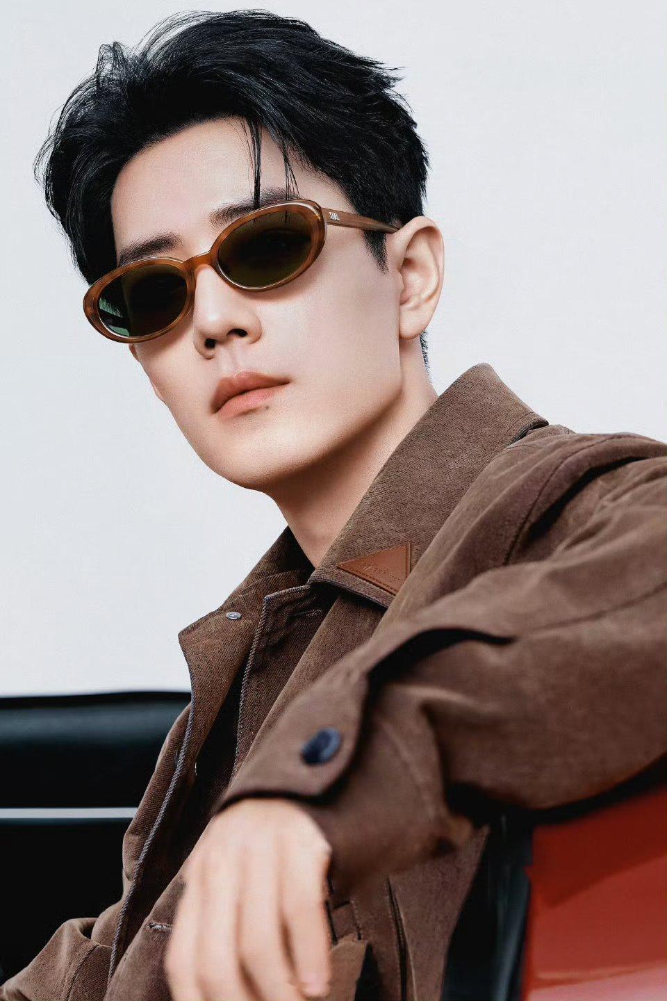 肖战最好的你肖战肖战日常见肖战风在你的耳边细语，倾诉的是我的思念肖战