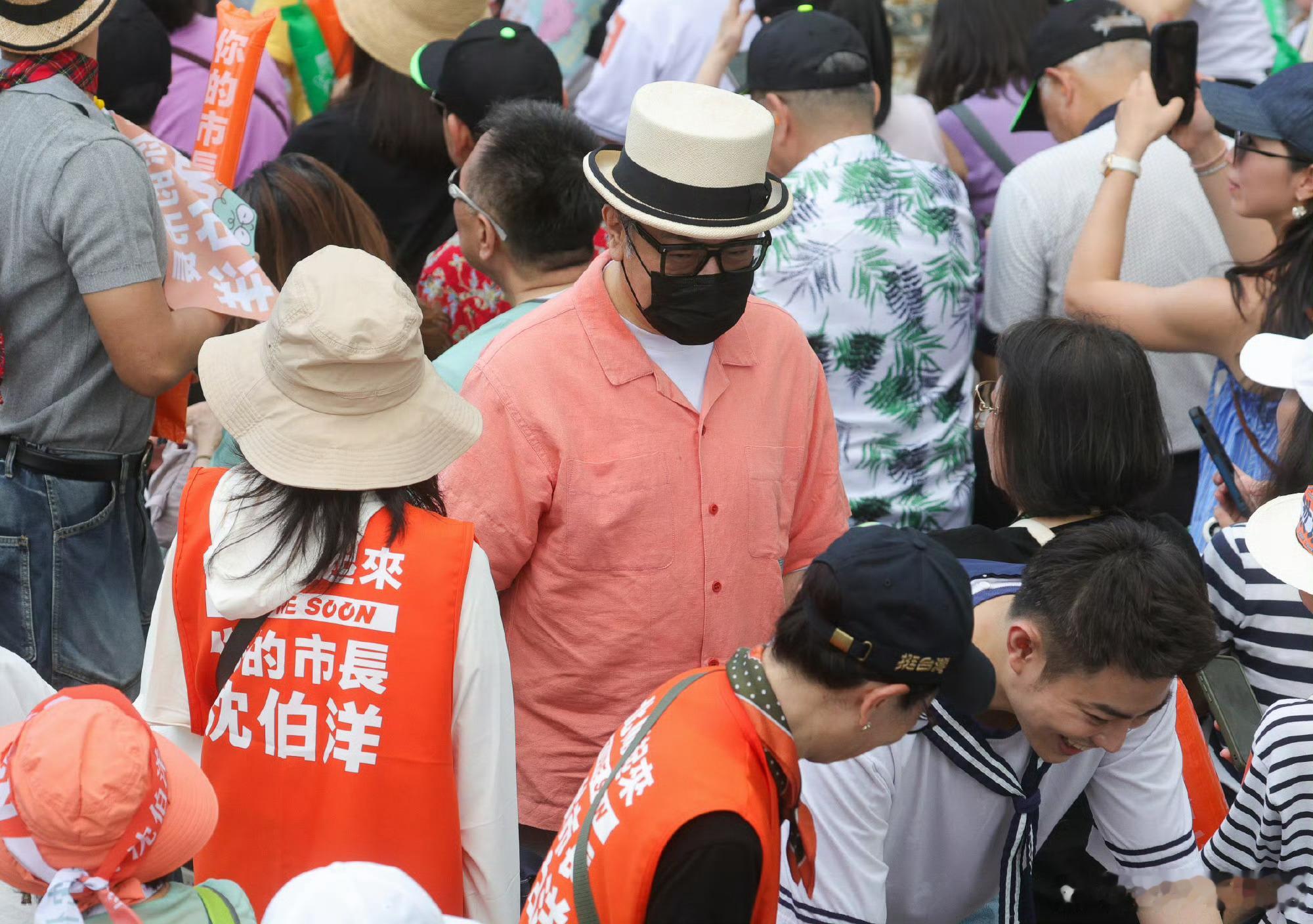 蔡康永现身台独分子竞选会场我觉得台媒的分析很有道理。蔡康永明明可以选择不出席这场