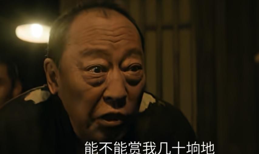 《归队》第15集预告。为了让小白马同意去抗日，老二和老三真把小白马绑了，小白马看