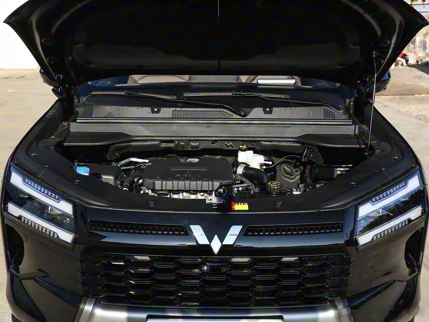 近日，我们从上汽通用五菱官方获悉，五菱星光560正式上市，新车共提供4款配置，包