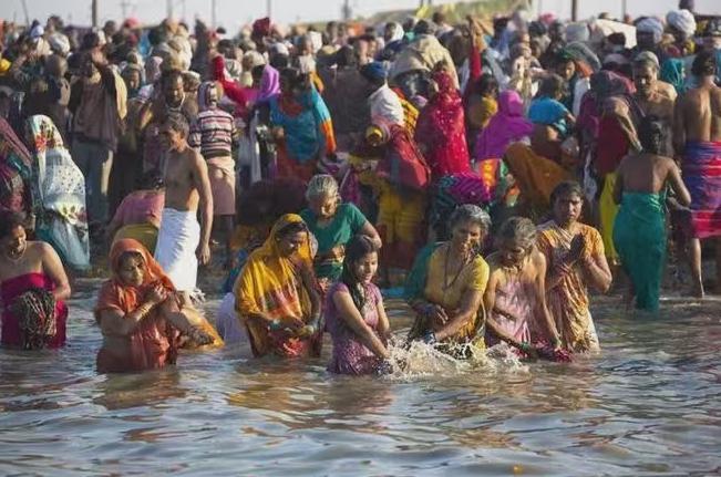 中国现在最担心的国家，估计就是印度了，怕的就是印度突然乱了。如果印度真出事了，十