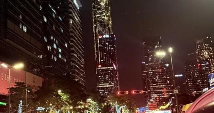 为啥子中国人均 GDP 才 1.3 万美元, 但很多地方体感却像中等发达国家?